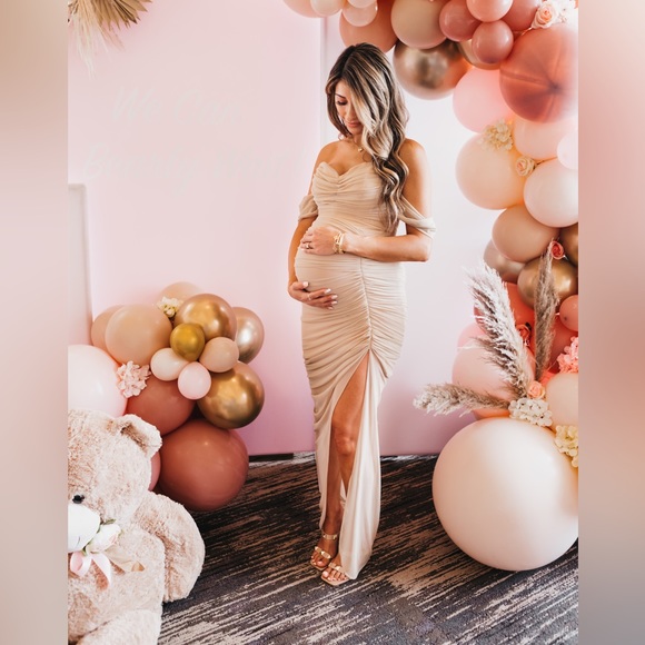 x REVOLVE Dita Mesh Gown in Nude
Nookie - Picture 2 of 4